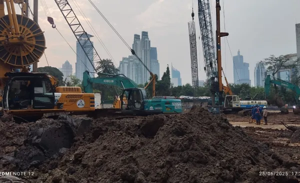 On Going Project Rumah Sakit Pondok Indah Aini, Setiabudi Kuningan, Jakarta 5 ~blog/2025/7/1/install_besi_bp_77_